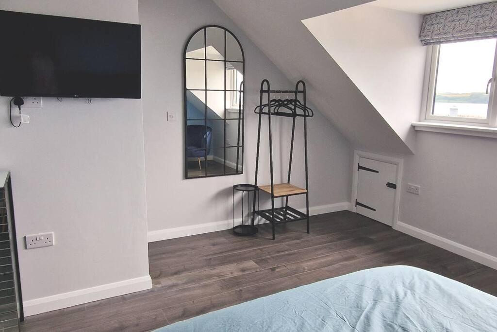 Sea View Luxury 5 Star Cottage Near Milford Marina Милфорд-Хейвен Экстерьер фото